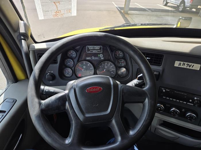 2021 Peterbilt 579-14