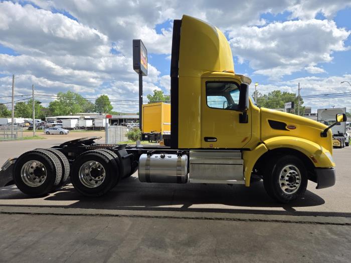 2021 Peterbilt 579-19