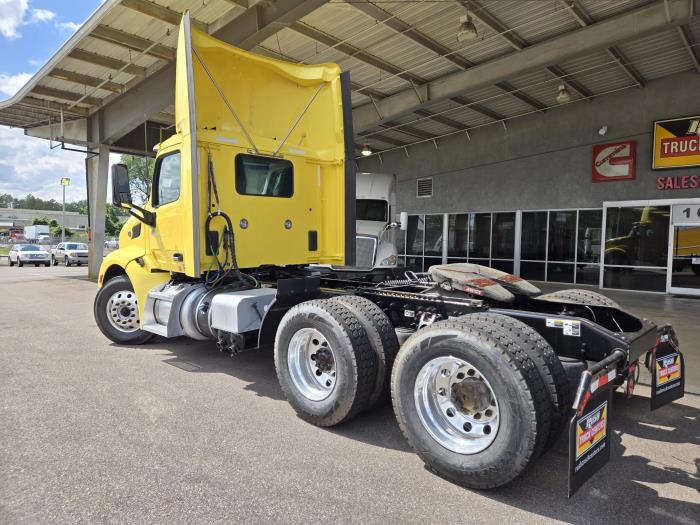 2021 Peterbilt 579-20