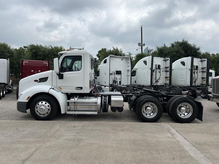 2020 Peterbilt 579-1