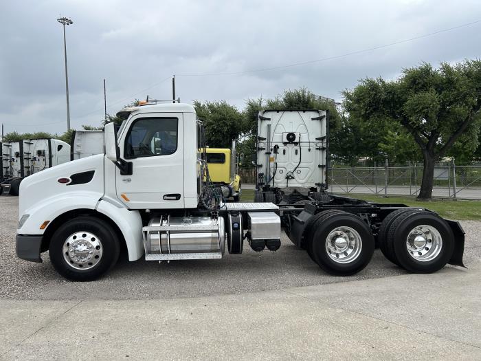 2020 Peterbilt 579-1
