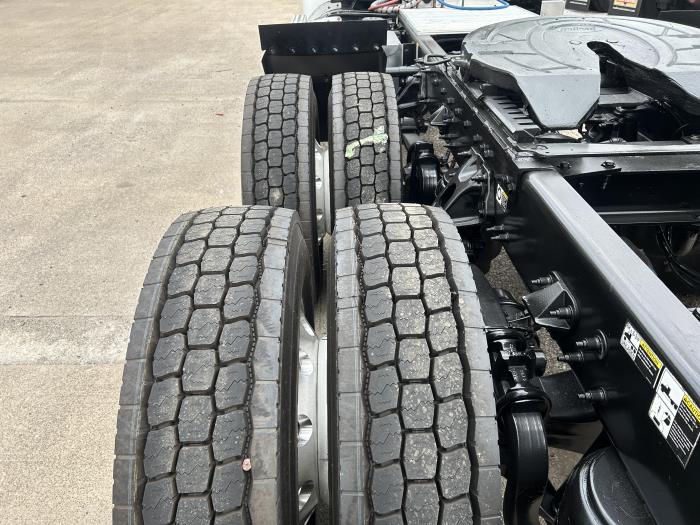 2020 Peterbilt 579-11