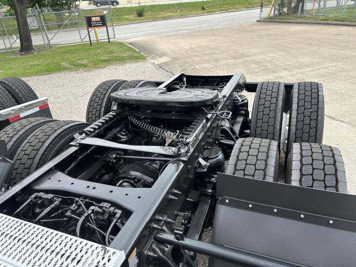 2020 Peterbilt 579-13