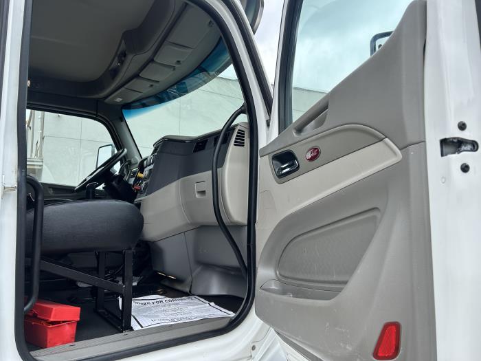 2020 Peterbilt 579-20