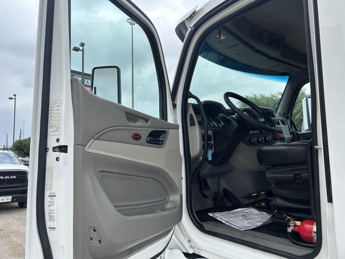 2020 Peterbilt 579-22
