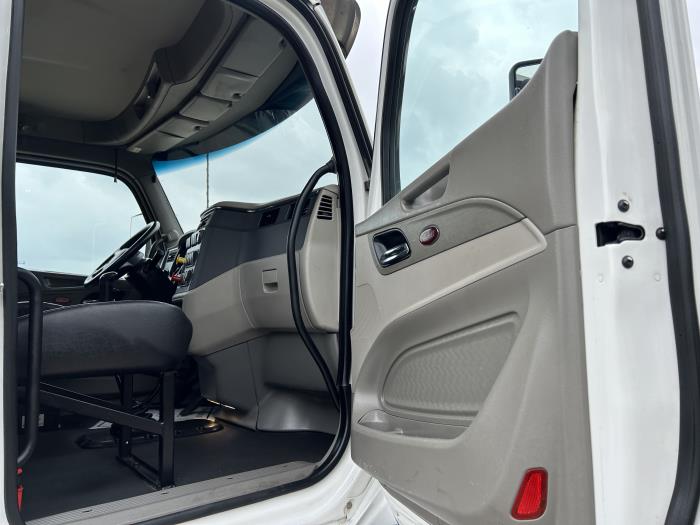 2020 Peterbilt 579-21