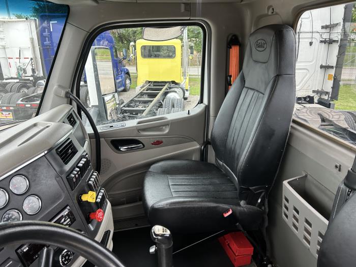 2020 Peterbilt 579-24