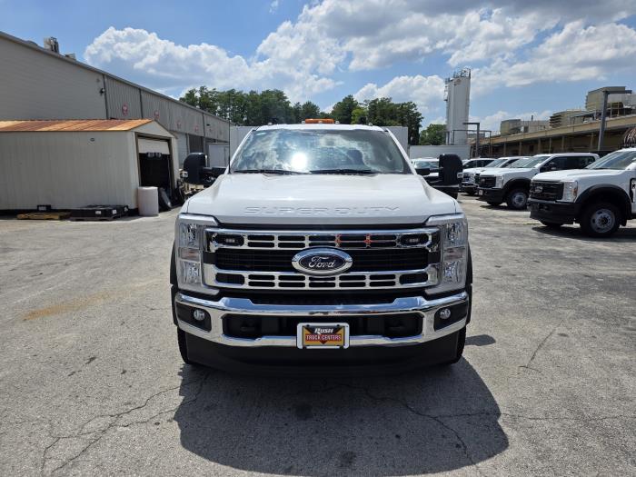 2024 Ford F-550-2