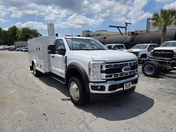 2024 Ford F-550-3