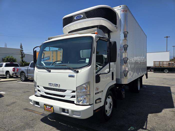 2022 Isuzu NRR-6