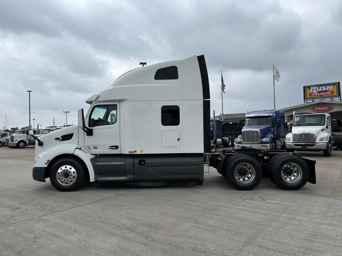 2021 Peterbilt 579-2