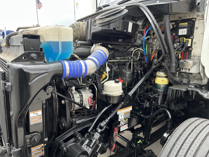 2021 Peterbilt 579-16