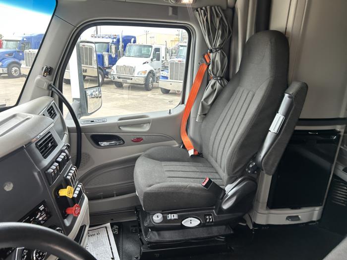 2021 Peterbilt 579-25