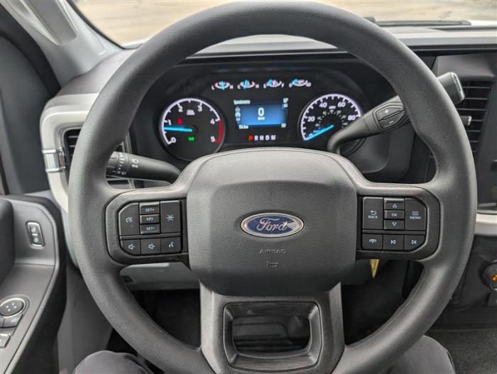 2025 Ford F-550-19