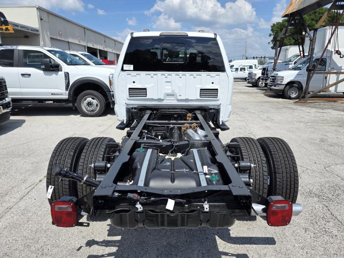 2025 Ford F-350-5