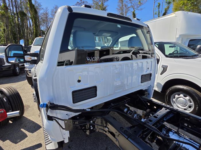 2025 Ford F-450 XL photo 4