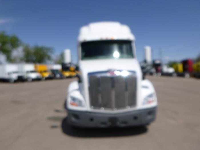 2021 Peterbilt 579-4