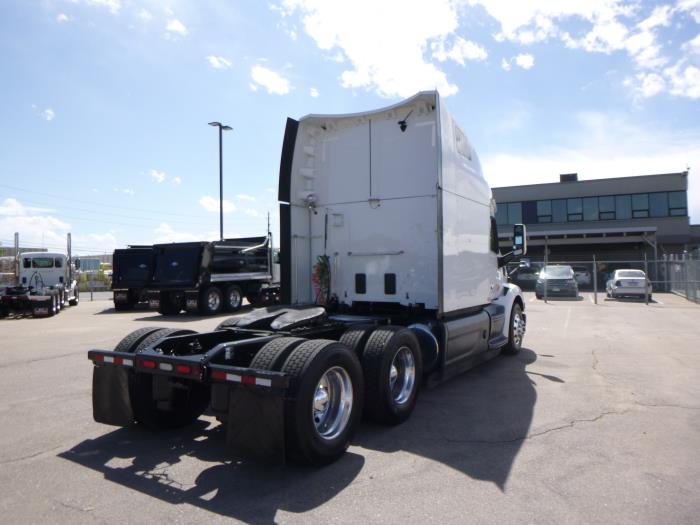 2021 Peterbilt 579-8