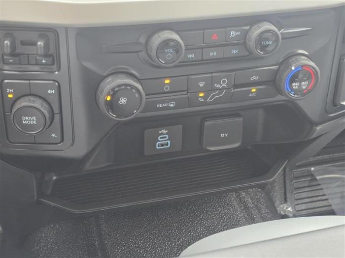 2025 Ford F-350-13
