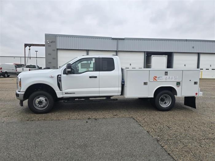 2025 Ford F-350-2