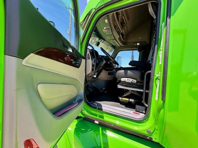 2020 Peterbilt 579-13