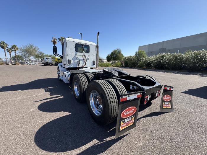 2020 Peterbilt 579-7