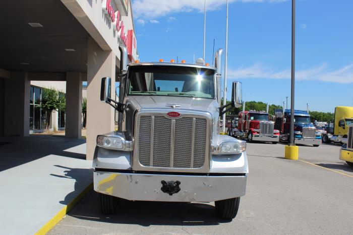 2019 Peterbilt 567-2