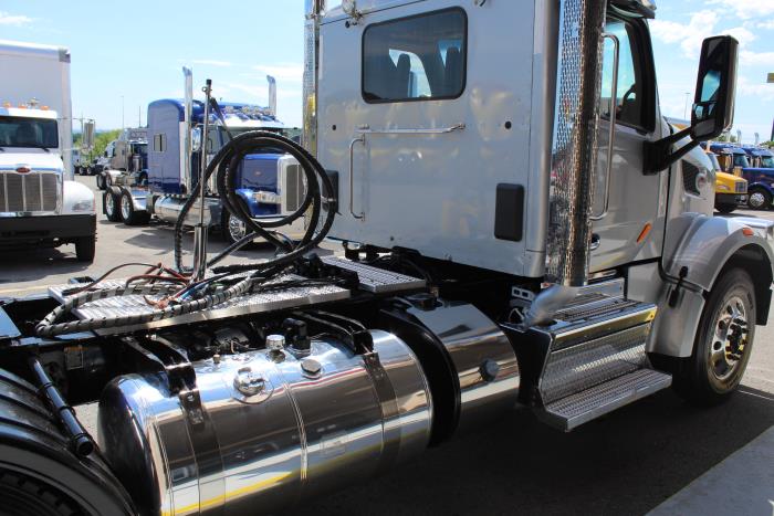 2019 Peterbilt 567-7