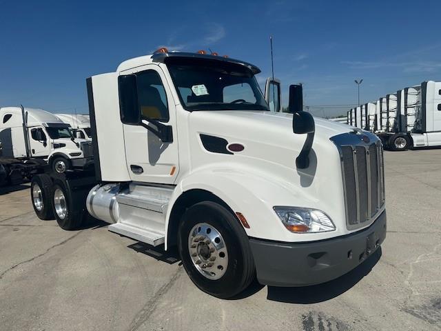 2021 Peterbilt 579-10