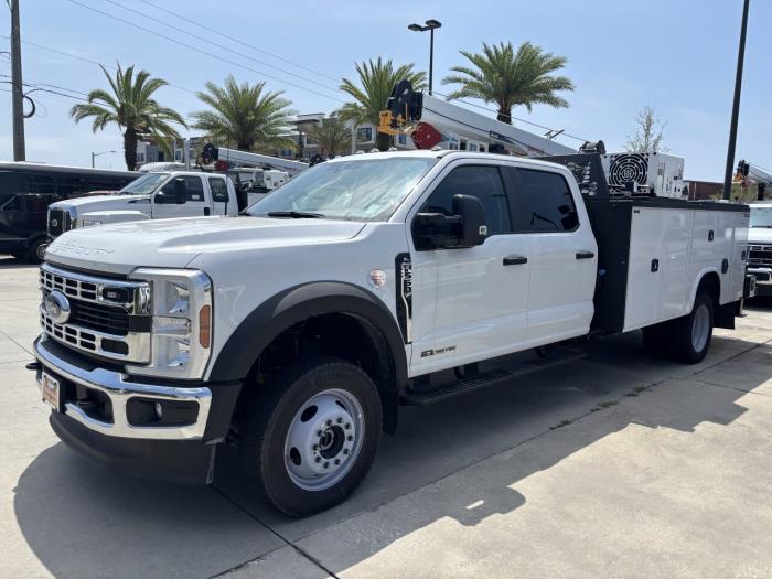 2024 Ford F-550-3