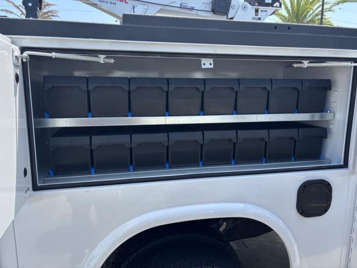 2024 Ford F-550-13