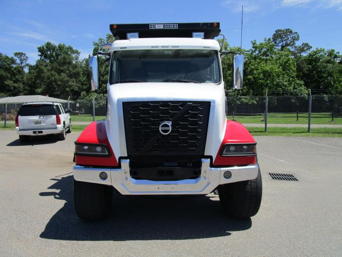 2022 Volvo VHD-3
