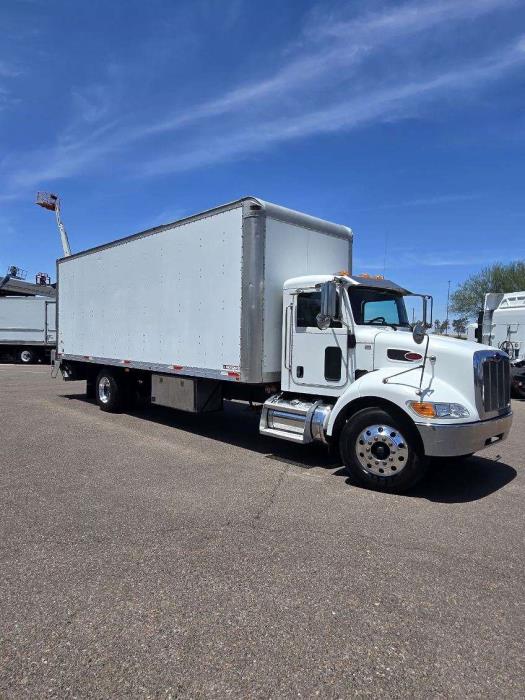 2019 Peterbilt 330-1