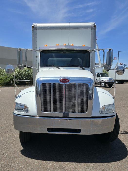2019 Peterbilt 330-3