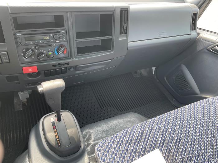 2024 Isuzu NPR-2