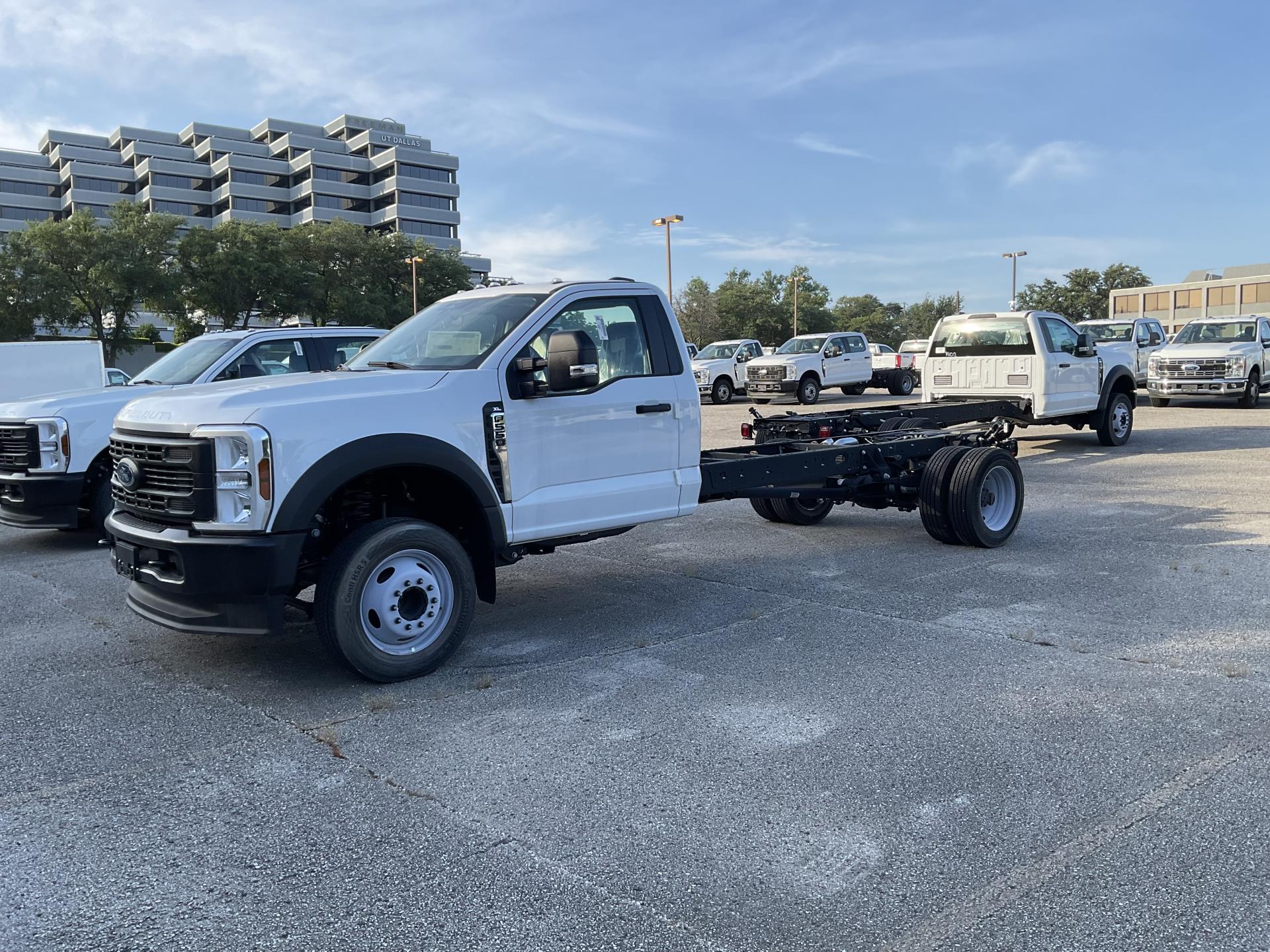 2024 Ford F-550 Regular Cab DRW 4x2 Cab Chassis for sale #1789066 - photo 4