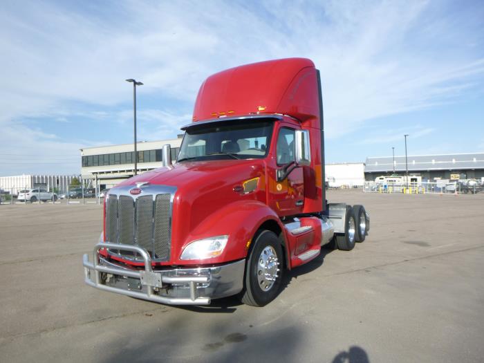 2022 Peterbilt 579-1