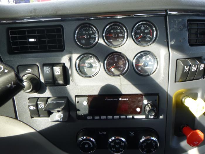 2022 Peterbilt 579-14