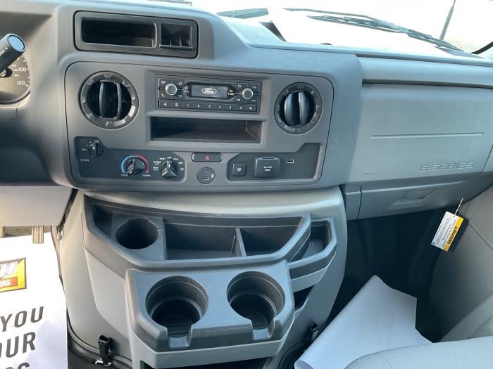 2025 Ford E-450-14