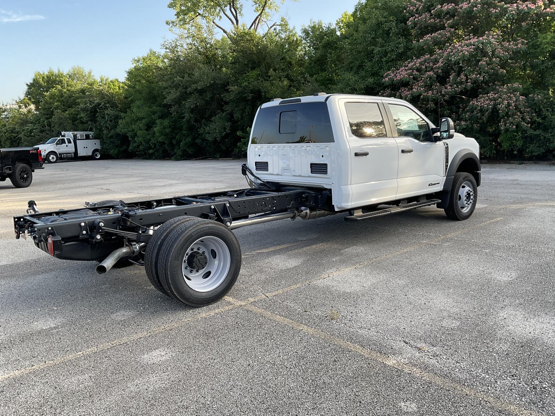 New 2025 Ford F-550 XL Crew Cab 4x4 Cab Chassis for sale #1886249 - photo 6