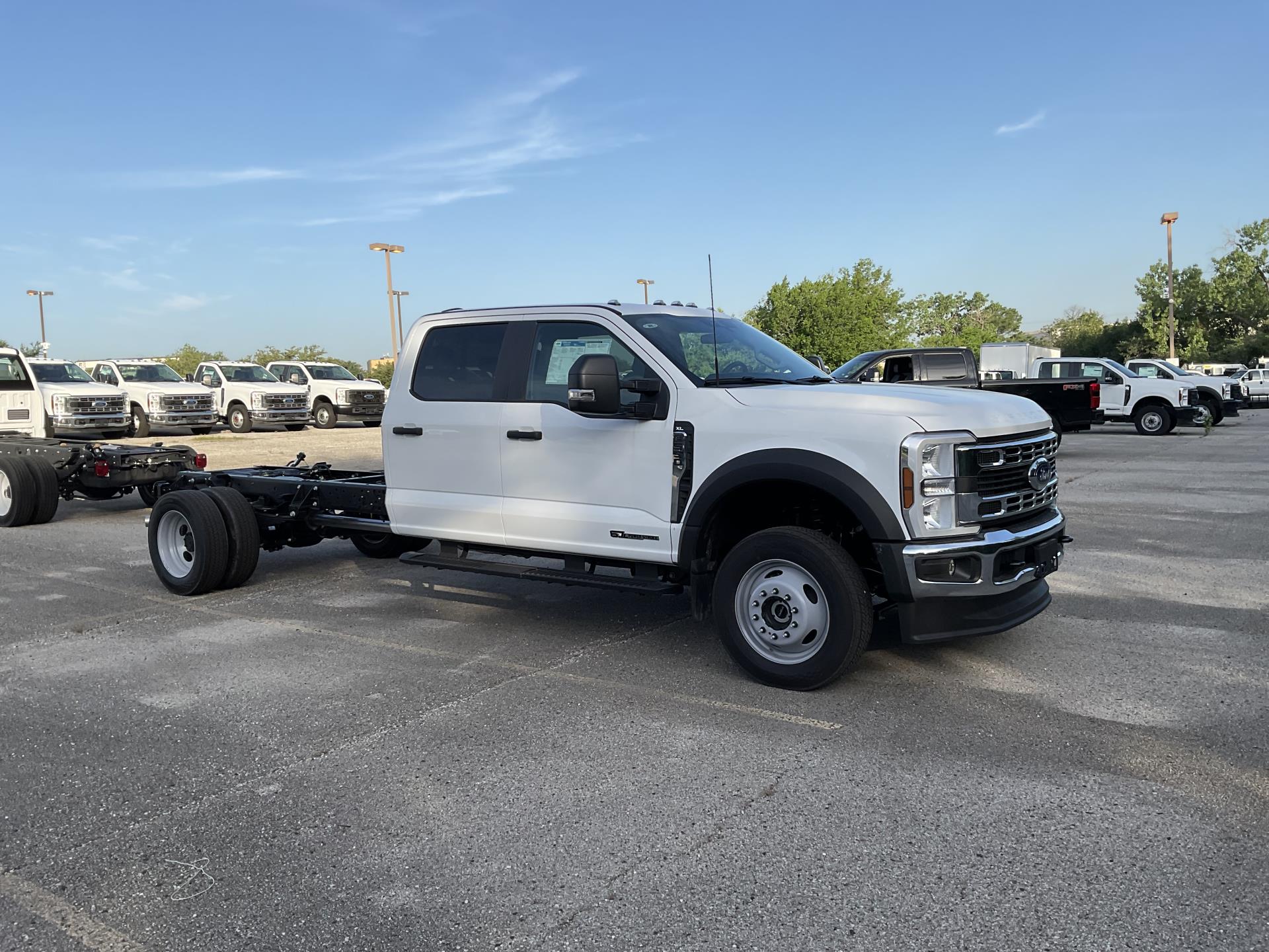 New 2025 Ford F-550 XL Crew Cab 4x4 Cab Chassis for sale #1886249 - photo 8