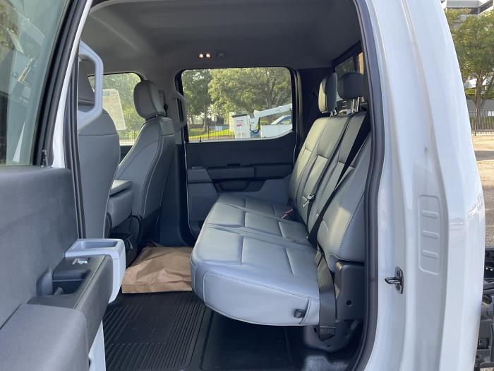 2025 Ford F-550-9