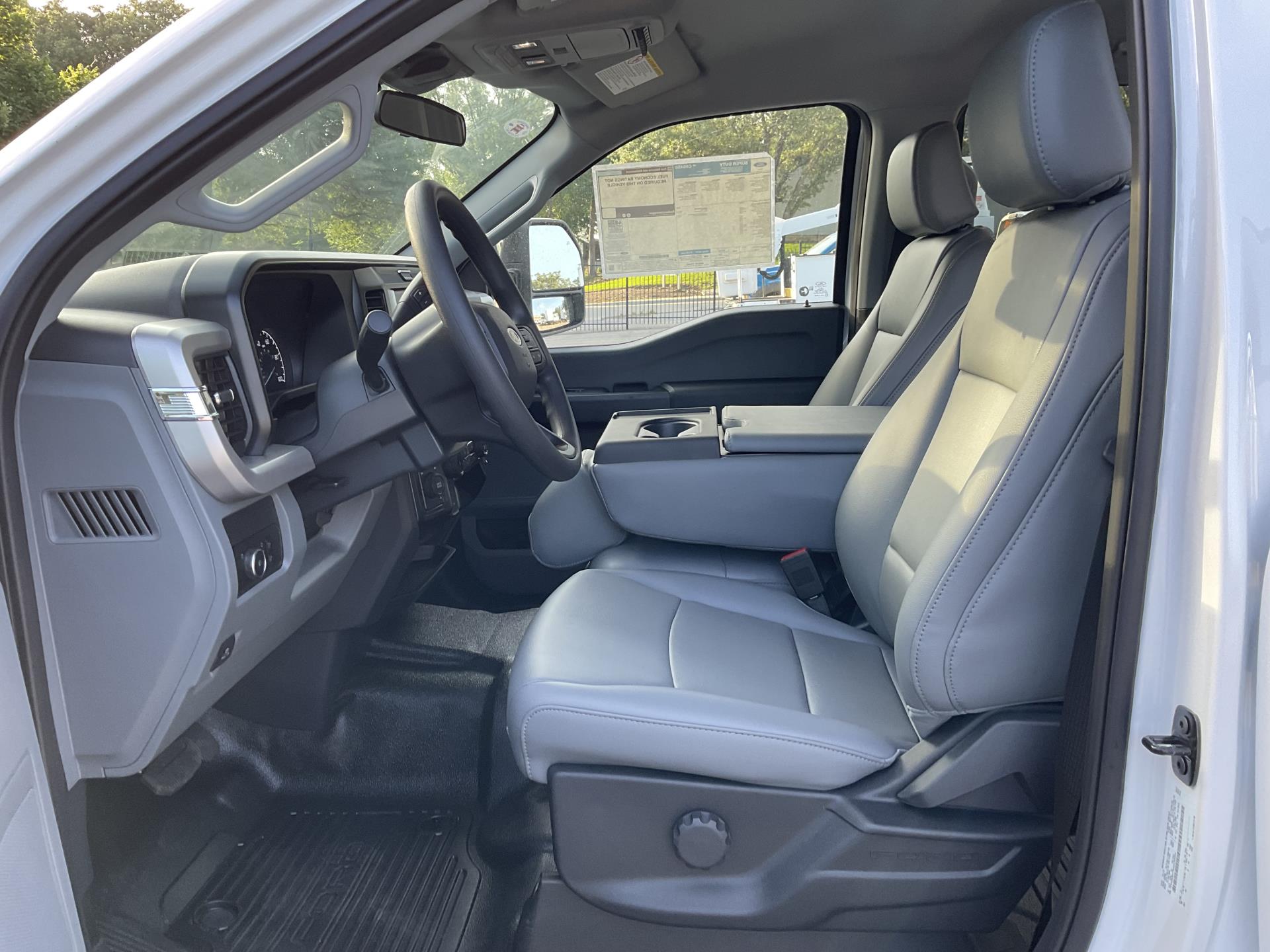 New 2025 Ford F-550 XL Crew Cab 4x4 Cab Chassis for sale #1886249 - photo 11