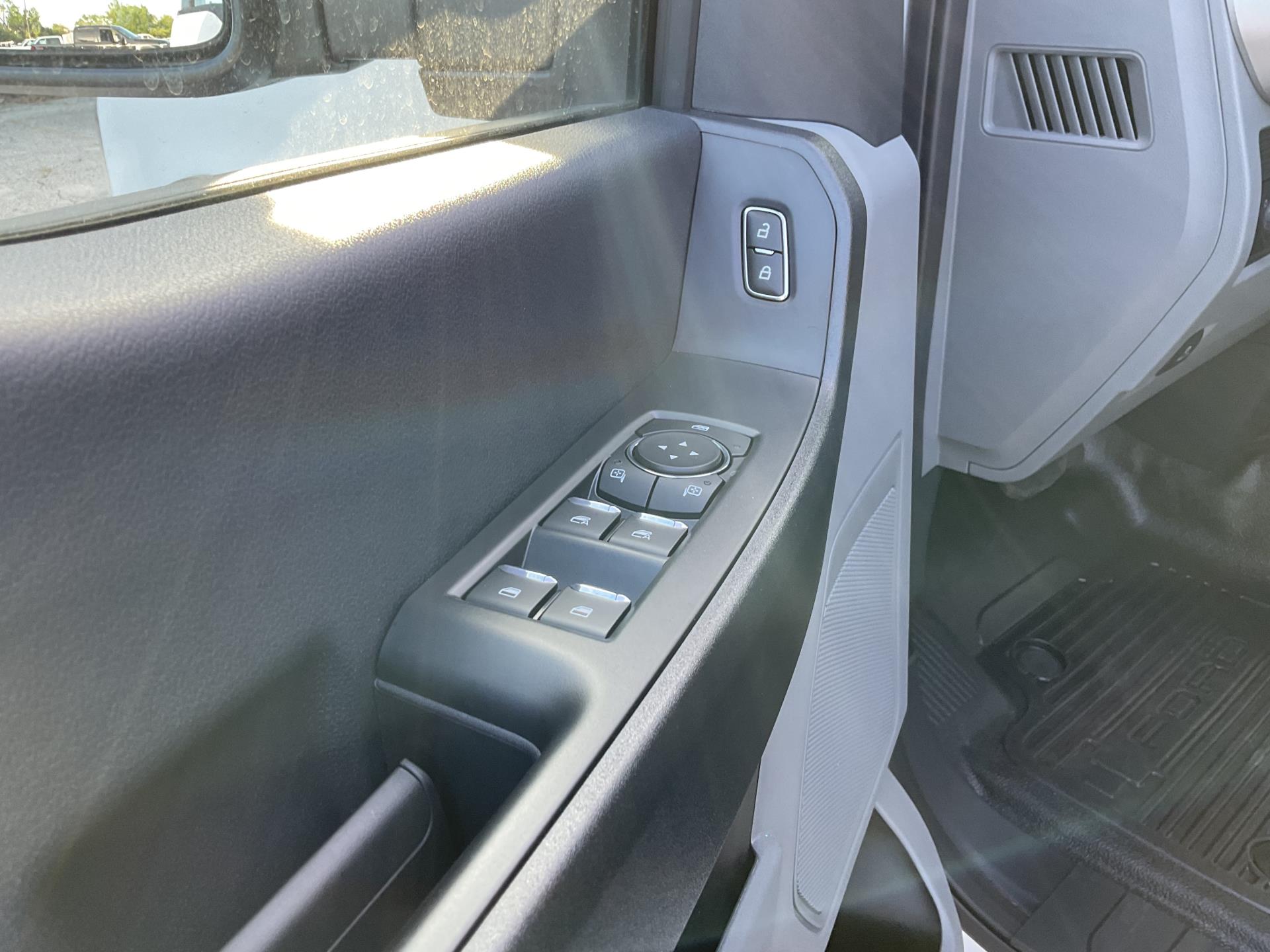 New 2025 Ford F-550 XL Crew Cab 4x4 Cab Chassis for sale #1886249 - photo 12