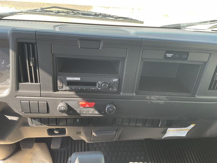 2025 Isuzu NRR-11