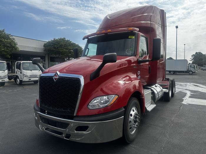 2026 International LT625 LT photo 3