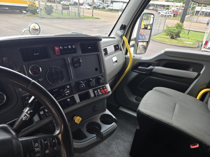 2021 Kenworth T680-4