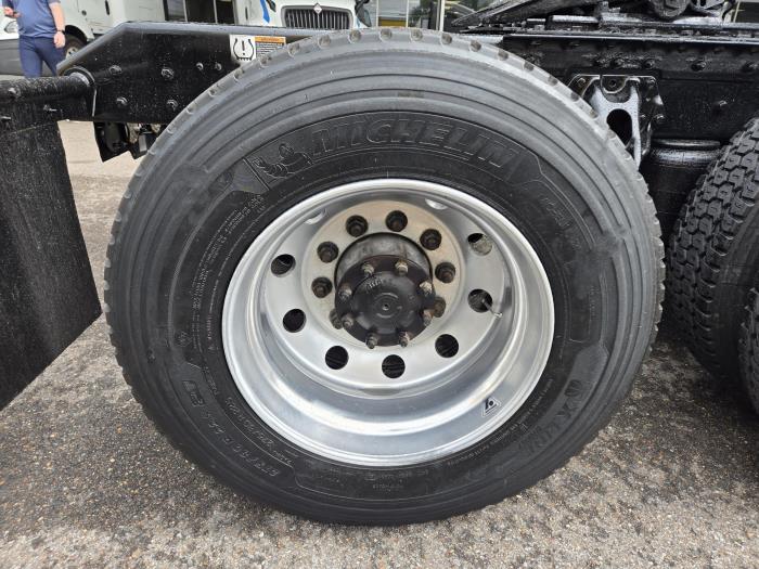 2021 Kenworth T680-21