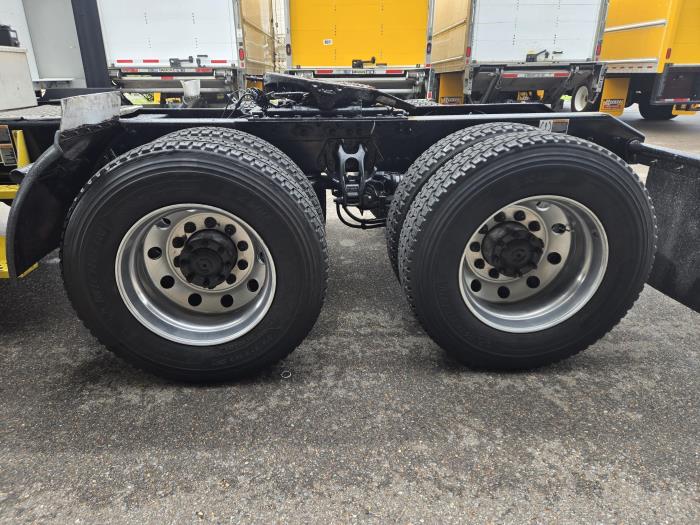 2021 Kenworth T680-24