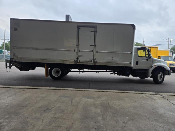 2019 International 4300-14